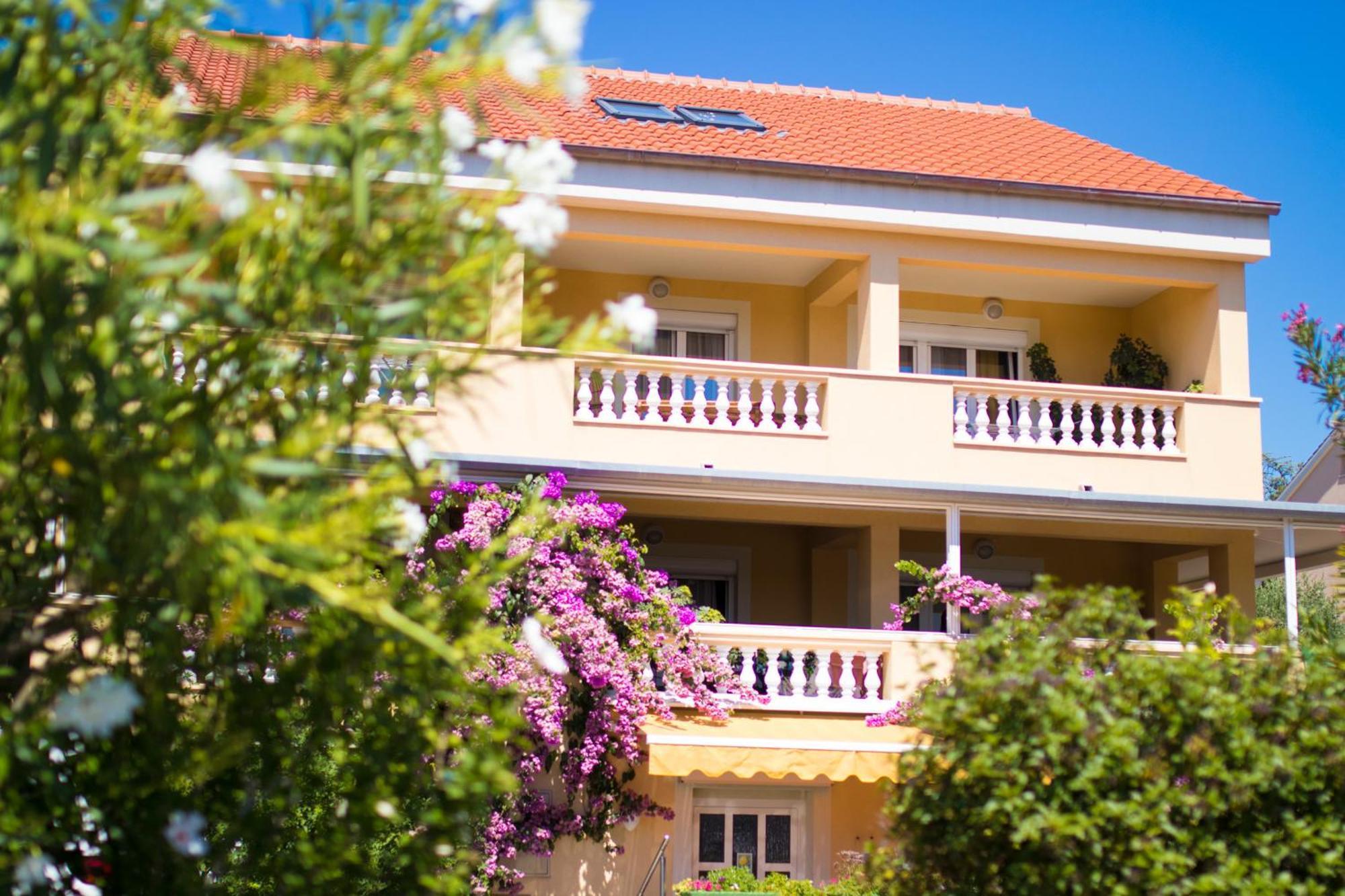 Apartments City Center Dekanic Krk Town Exterior photo